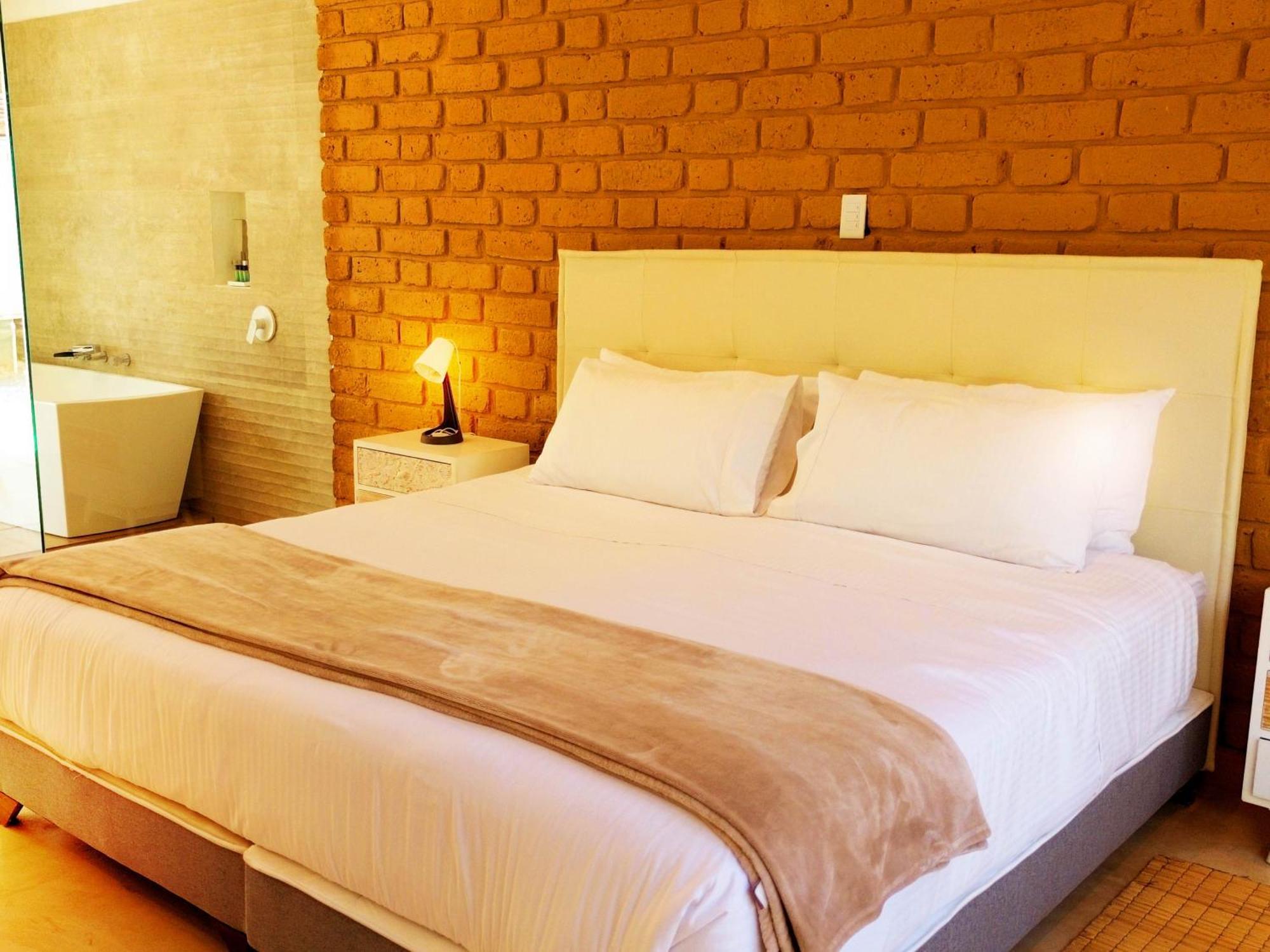 Hotel Alma 莱瓦镇 外观 照片